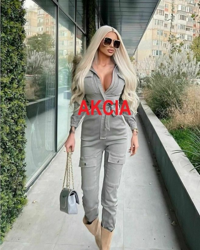 Akcia 💖Posledný kus🔥🔥 Denim overal s odopínateľnou kožušinou.Dostupný jedine u nás😉 👉www.modanicol.sk 👉www.webfashion.sk...