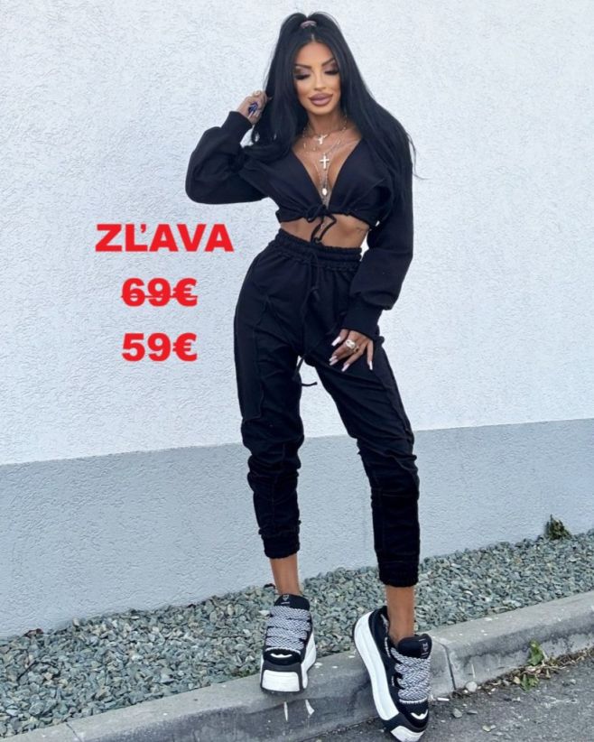 Posledný kus💥💥 Moderný čierny komplet so šnurovaním🎀pod prsiami😘teraz v zníženej cene. Dostupný jedine u nás 👇👇...