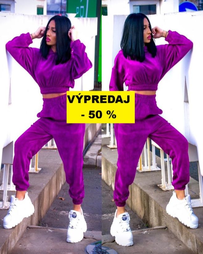 Ak milujete velúrový materiál💜😍 nenechajte si újsť tento pohodlný dámsky komplet s kapucňou teraz za polovicu💥💥💥 VÝPREDAJ...